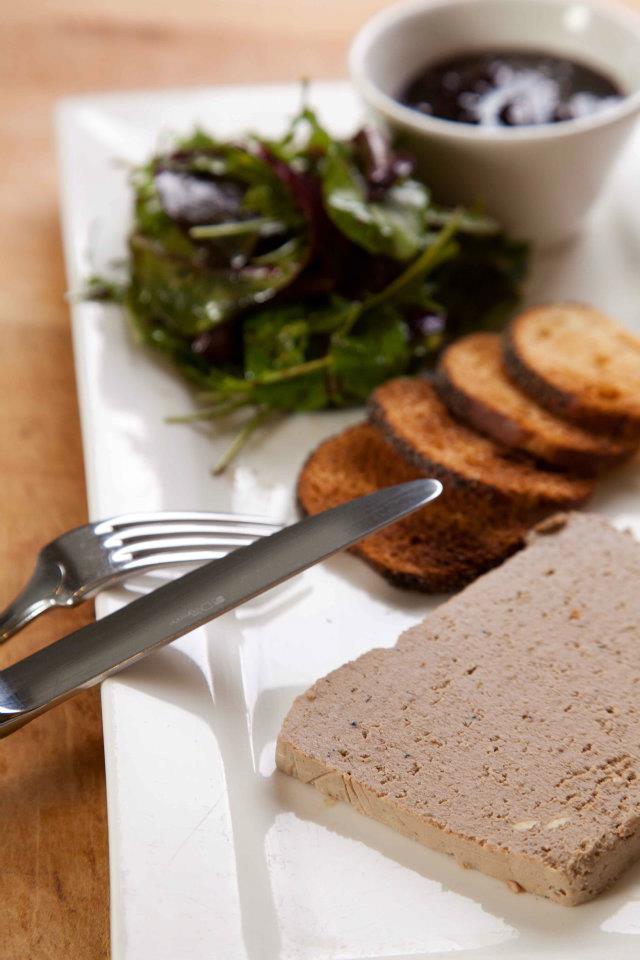 liver pate plating